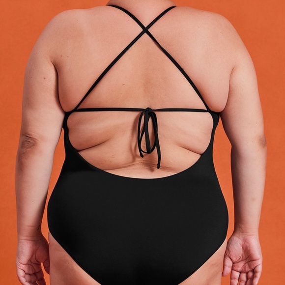 GIRLFRIEND COLLECTIVE Clemente One Piece Swimsuit in Black - Picture 5 of 5